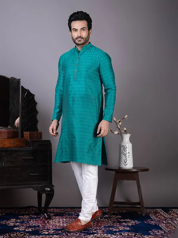 Green_Mandarin_Collar_Jacquard_Kurta_With_Pyjama_For_Men