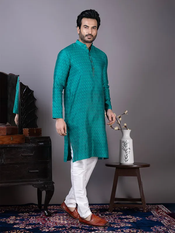 Green_Mandarin_Collar_Jacquard_Kurta_With_Pyjama_For_Men