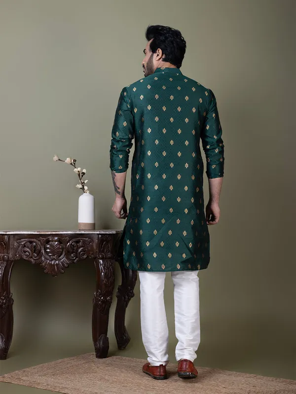 Green_Mandarin_Collar_Jacquard_Kurta_With_Pyjama_For_Men
