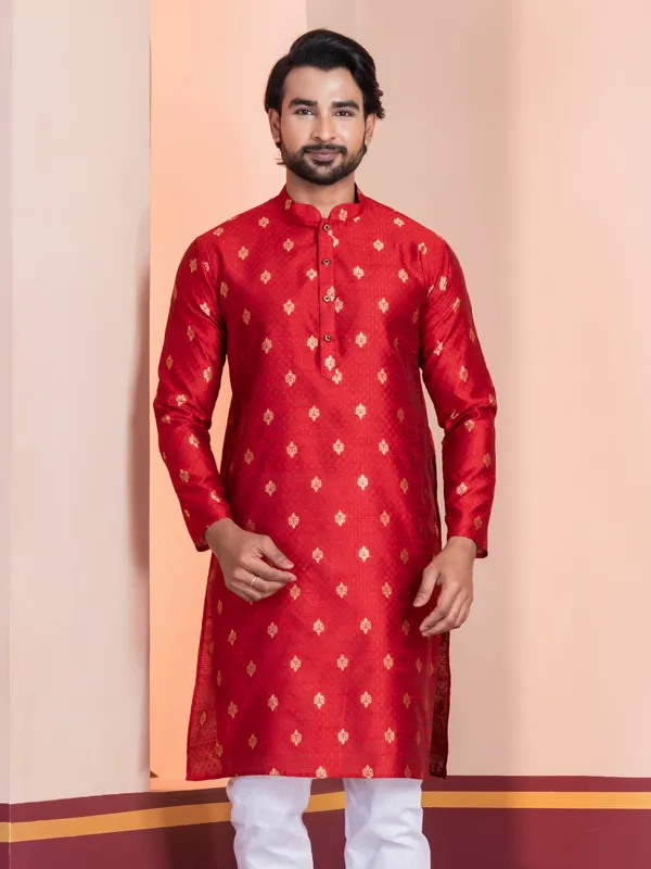 Red_Mandarin_Collar_Jacquard_Kurta_With_Pyjama_For_Men