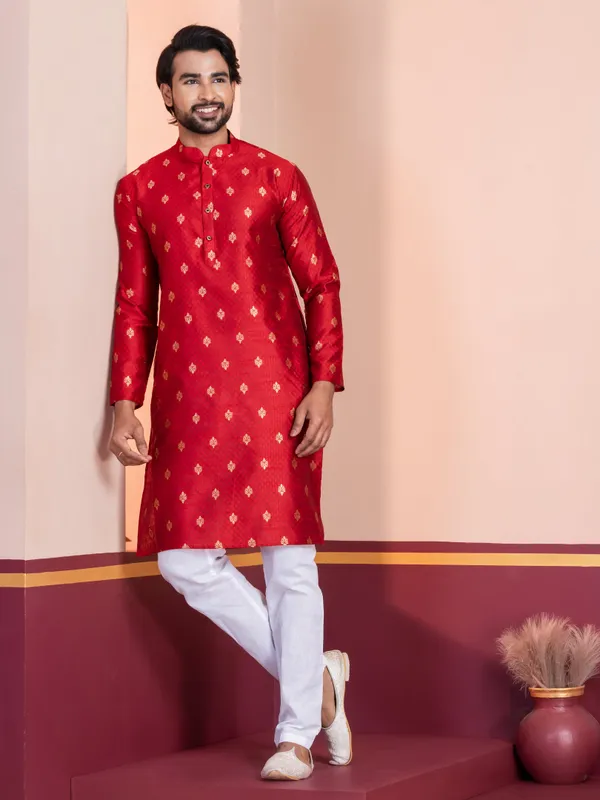 Red_Mandarin_Collar_Jacquard_Kurta_With_Pyjama_For_Men
