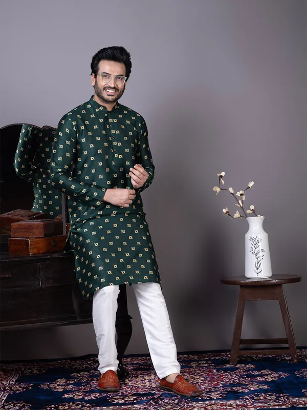 Green_Mandarin_Collar_Jacquard_Kurta_With_Pyjama_For_Men