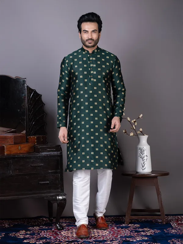Green_Mandarin_Collar_Jacquard_Kurta_With_Pyjama_For_Men