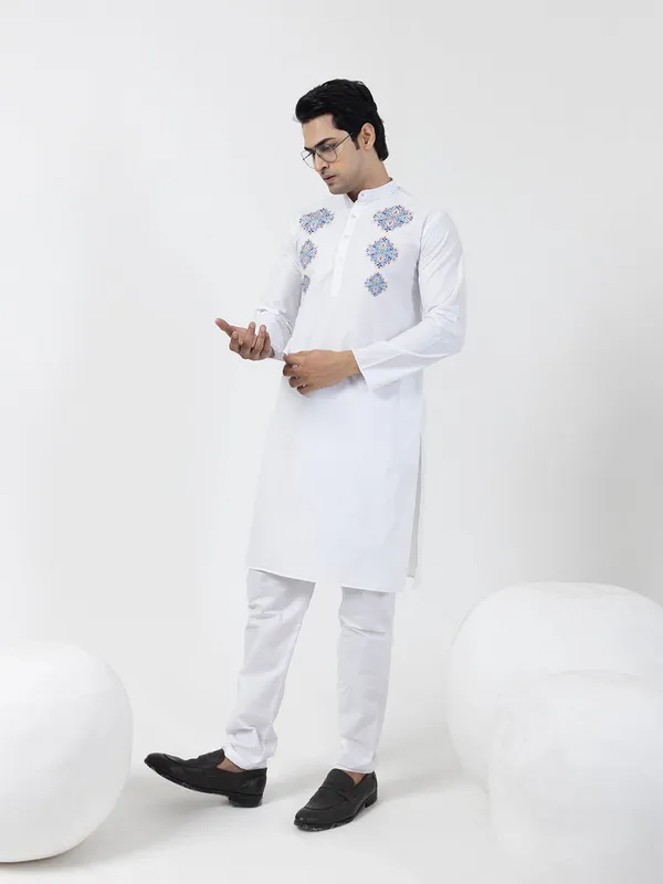 White_Mandarin_Collar_Ethnic_Motifs_Printed_Dupion-Silk_Kurta_Pyjama_Set_For_Men