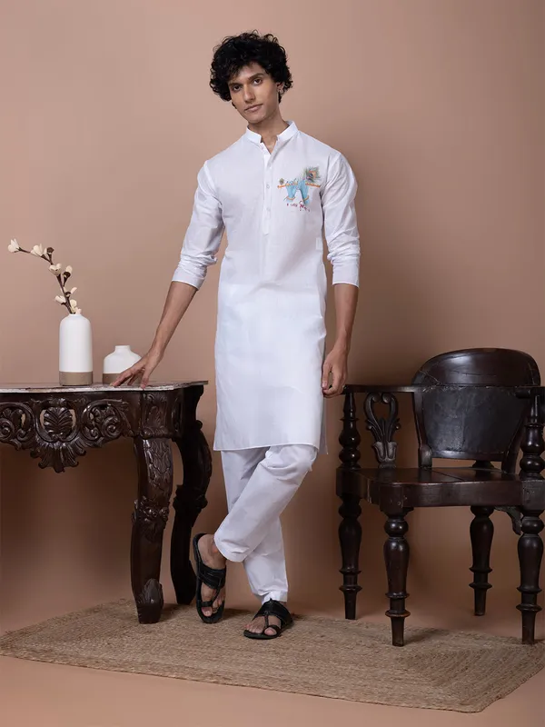 White_Printed_Kurta_Pyjama_Set_For_Men