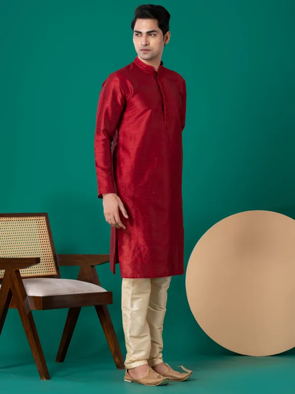 Maroon_Solid_Festive_Straight_Kurta_With_Pyjama_Set_For_Men