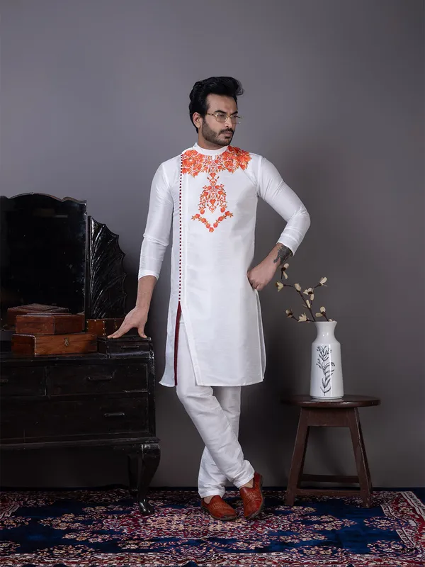 White_Dupion_Silk_Kurta_Pyjama_With_Ethnic_Print_For_Men