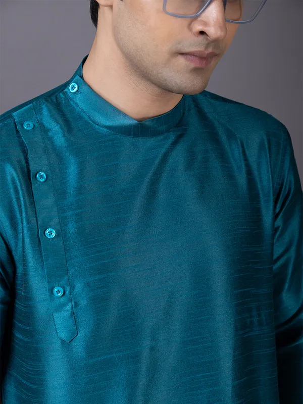 Blue_Mandarin_Collar_Kurta_With_Pyjama_Set_For_Men