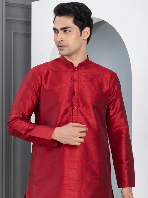 Maroon_Solid_Kurta_With_Pyjama_Set_For_Men