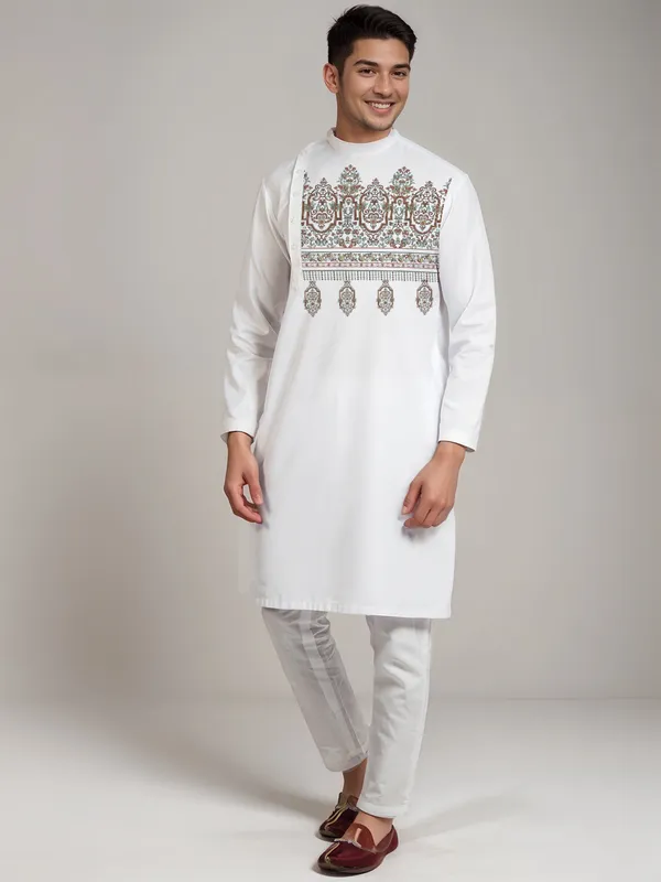 White_Side_Placket_Printed_Kurta_With_Pyjama_Set_For_Men