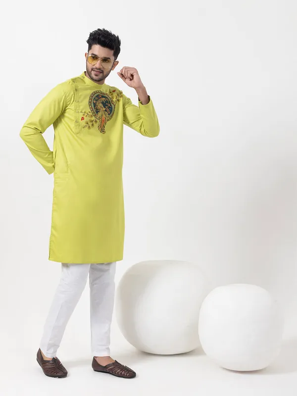 Green_Side_Placket_Printed_Kurta-Pyjama_Set_For_Men
