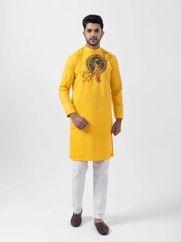 Mustard_Side_Placket_Printed_Kurta-Pyjama_Set_For_Men