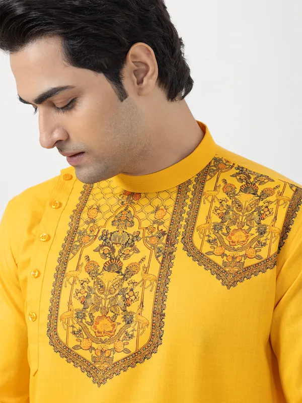 Mustard_Side_Placket_Printed_Kurta-Pyjama_Set_For_Men