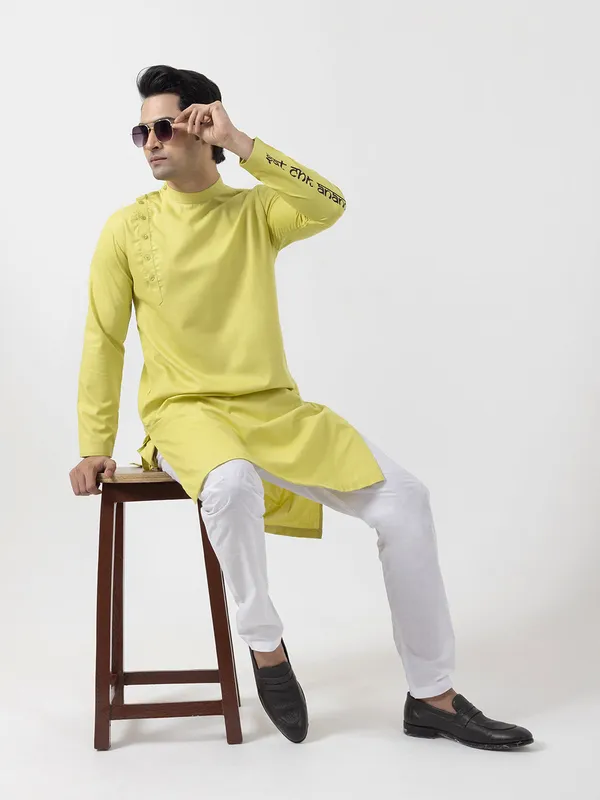 Green_Side_Placket_Printed_Kurta-Pyjama_Set_For_Men