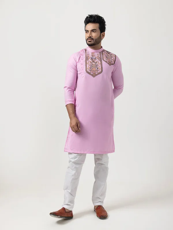 Pink_Printed_Kurta_Pyjama_Set_For_Men