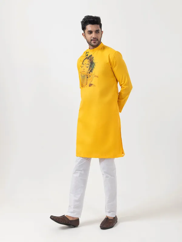 Yellow_Cotton_Kurta_Pyjama_With_Lord_Krishna_Print_For_Men