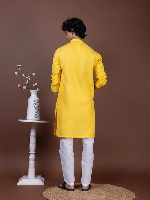 Mustard_Side_Placket_Printed_Kurta-Pyjama_Set_For_Men