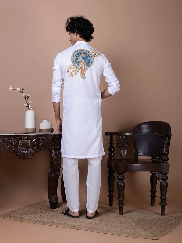 White_Printed_Kurta-Pyjama_Set_For_Men