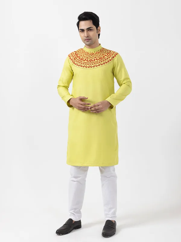 Mustard_Side_Placket_Printed_Kurta-Pyjama_Set_For_Men