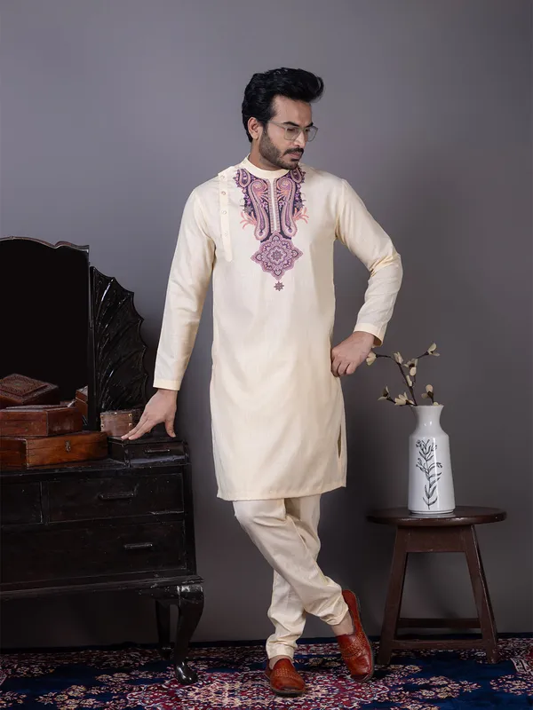 Beige_Side_Placket_Printed_Kurta_With_Pyjama_Set_For_Men