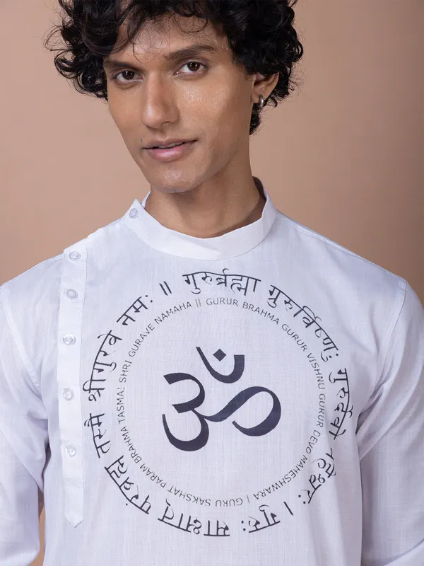 White_Side_Placket_Printed_Kurta_With_Pyjama_Set_For_Men