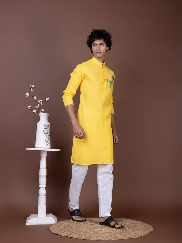 Yellow_Printed_Kurta_Pyjama_Set_For_Men