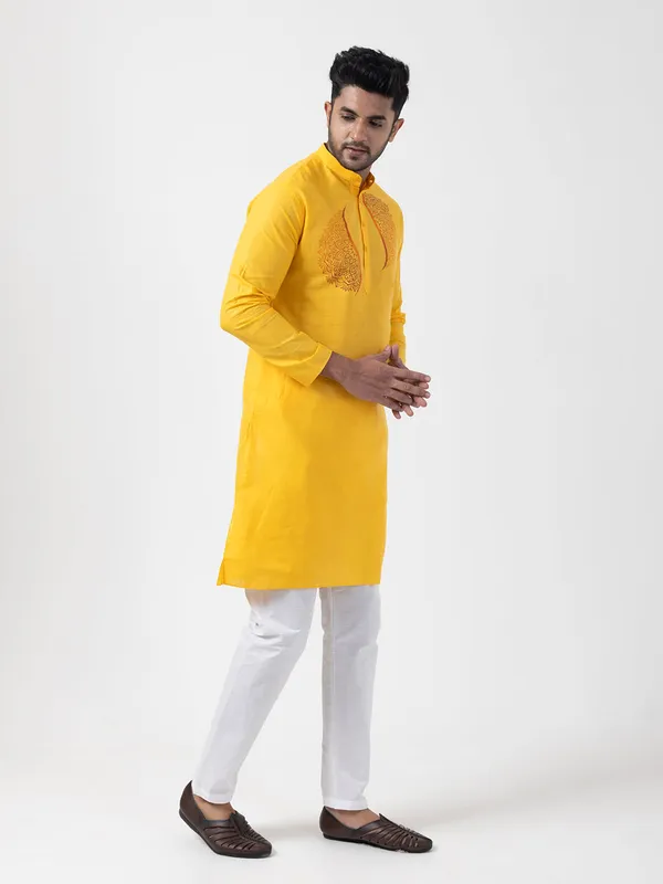 Yellow_Ethnic_Motifs_Printed_Band_Collar_Kurta_With_Pyjama_Set_For_Men