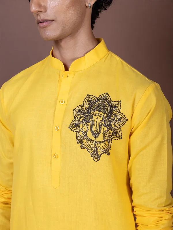 Yellow_Printed_Kurta_Pyjama_Set_For_Men