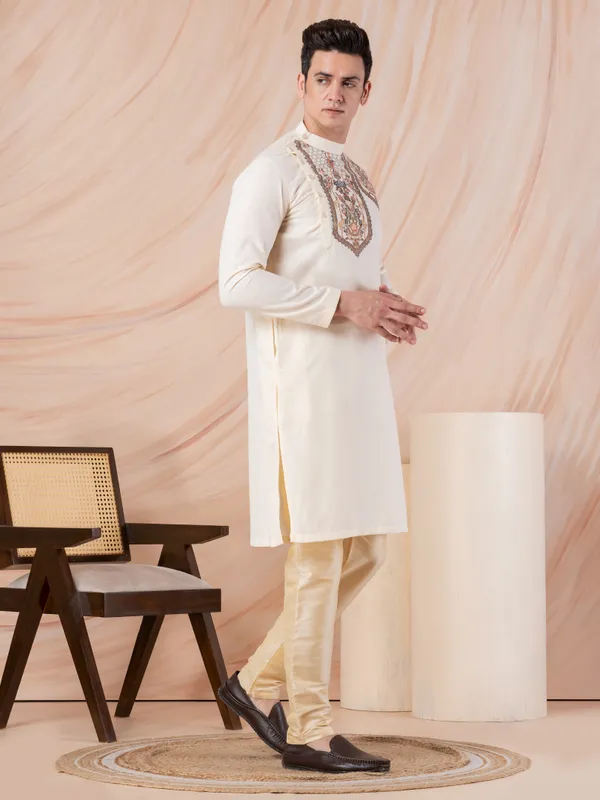 Beige_Side_Placket_Printed_Kurta_With_Pyjama_Set_For_Men