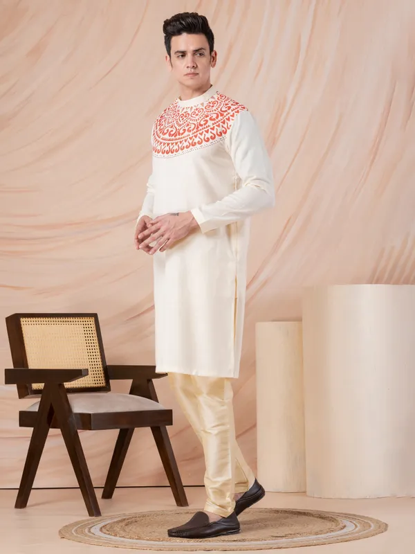Beige_Side_Placket_Printed_Kurta_With_Pyjama_Set_For_Men