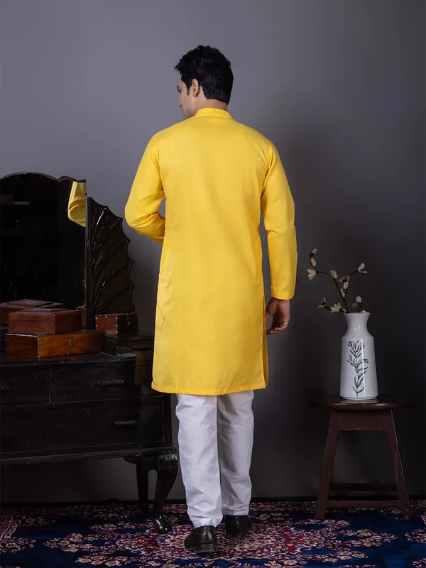 Yellow_Long_Sleeve_Mandarin_Collar_Straight_Kurta_With_Pyjama_Set_For_Men