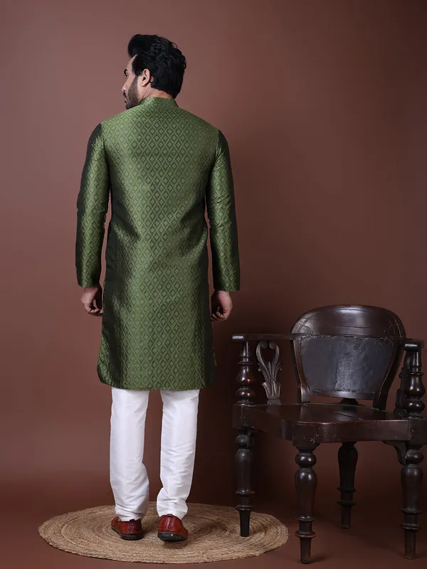 Olive-Green_Geometric_Woven_Design_Mandarin_Collar_Straight_Kurta_With_Pyjama_For_Men