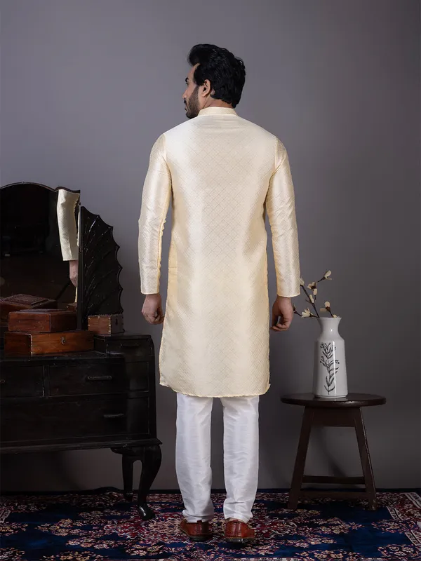 Beige_Geometric_Printed_Jacquard_Mandarin_Collar_Straight_Kurta_With_Pyjama_For_Men