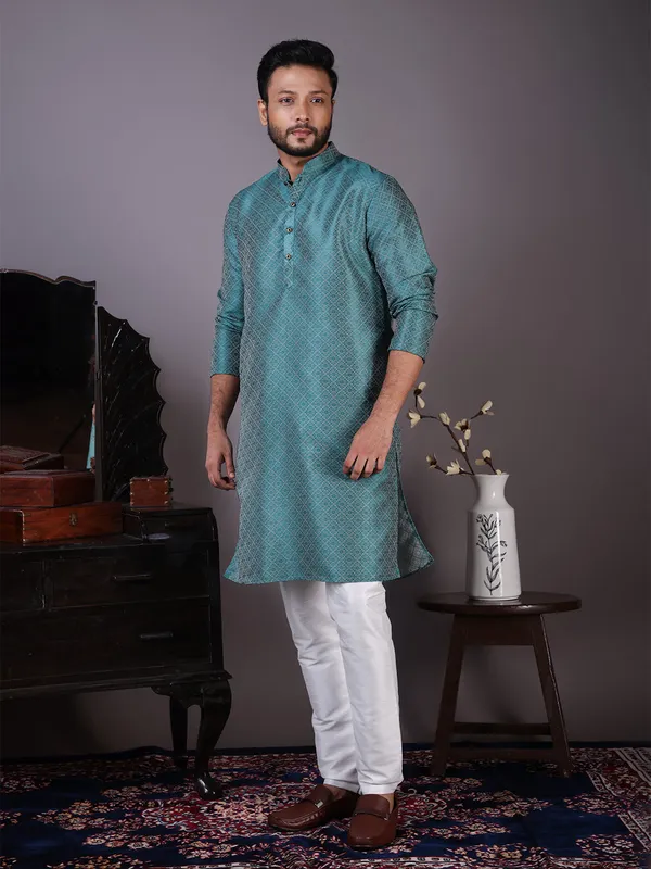 Green_Geometric_Woven_Design_Mandarin_Collar_Straight_Kurta_With_Pyjama_For_Men