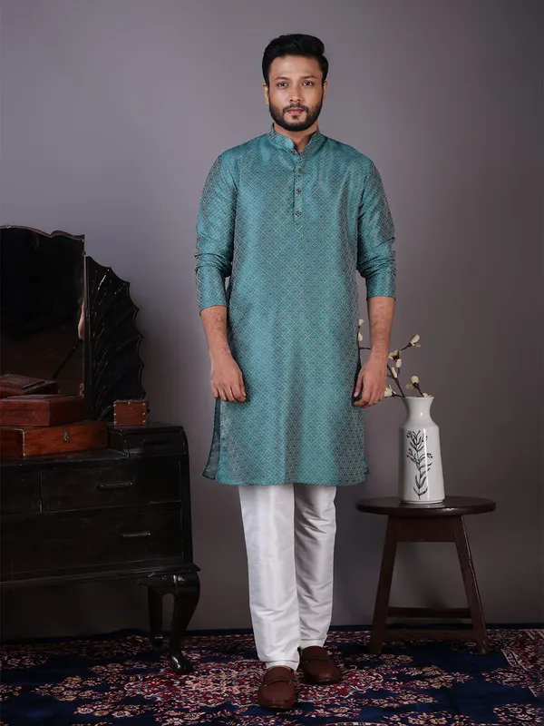 Green_Geometric_Woven_Design_Mandarin_Collar_Straight_Kurta_With_Pyjama_For_Men