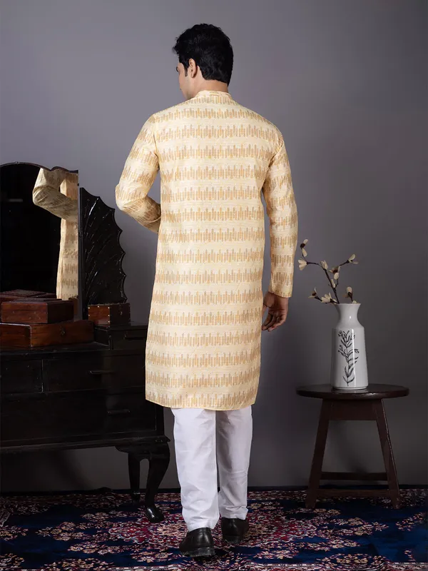 Yellow_Geometric_Woven_Design_Mandarin_Collar_Kurta_With_Pyjama_For_Men