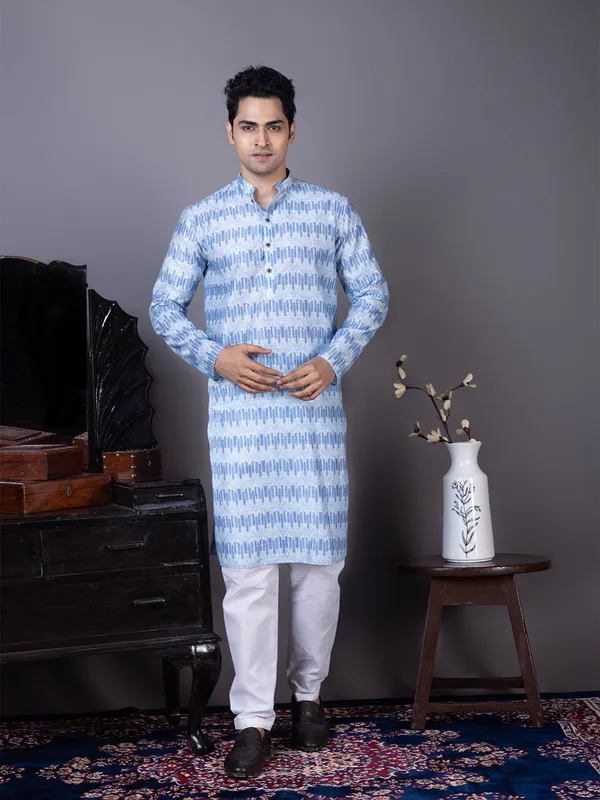Blue_Geometric_Woven_Design_Mandarin_Collar_Kurta_With_Pyjama_For_Men