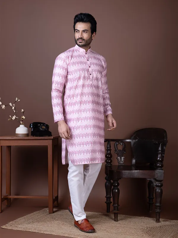Pink_Geometric_Woven_Design_Mandarin_Collar_Kurta_With_Pyjama_For_Men
