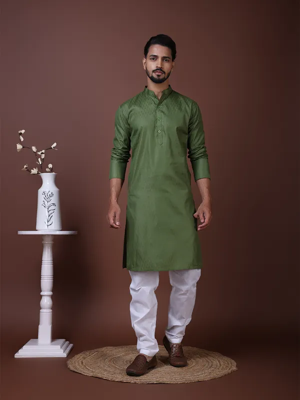 Mens_Cotton_Green_kurta_With_Pyjama