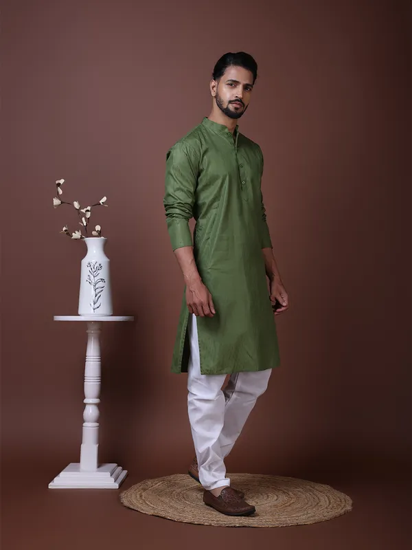 Mens_Cotton_Green_kurta_With_Pyjama