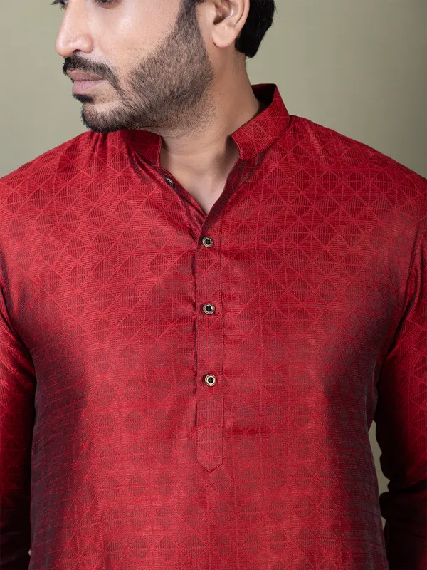 Men_Jacquard_Red_Kurta