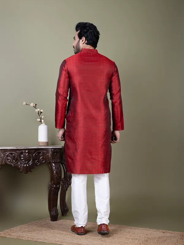 Men_Jacquard_Red_Kurta