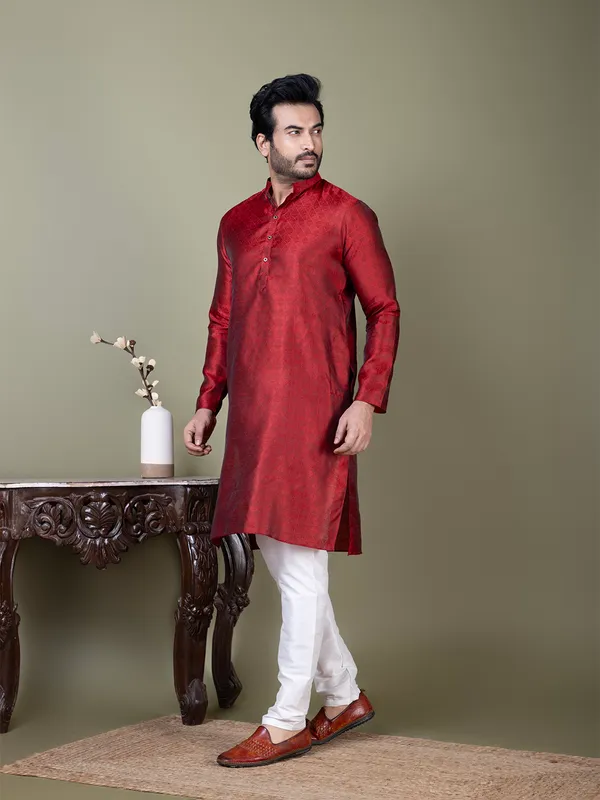 Men_Jacquard_Red_Kurta
