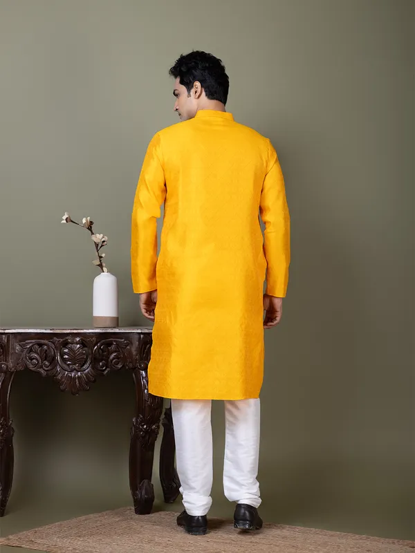 Men_Jacquard_Yellow_Kurta