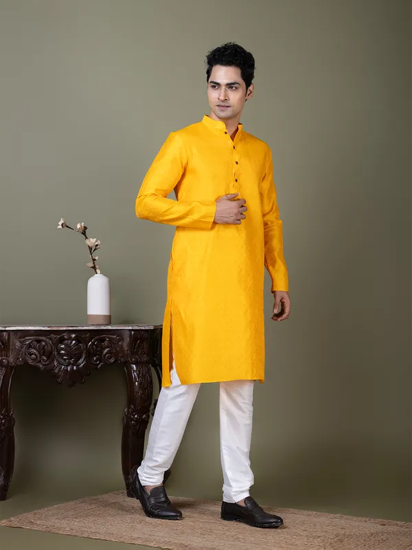 Men_Jacquard_Yellow_Kurta