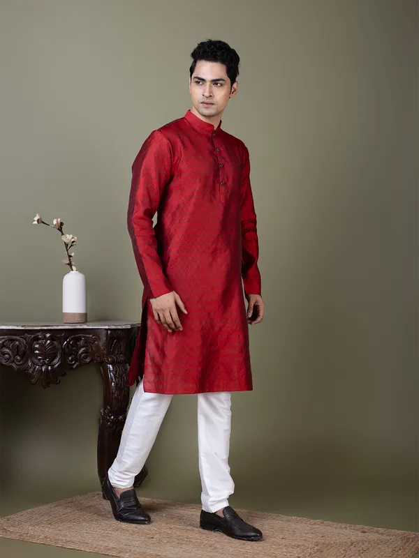 Men_Jacquard_Red_Kurta
