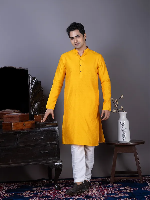 Men_Jacquard_Yellow_Kurta