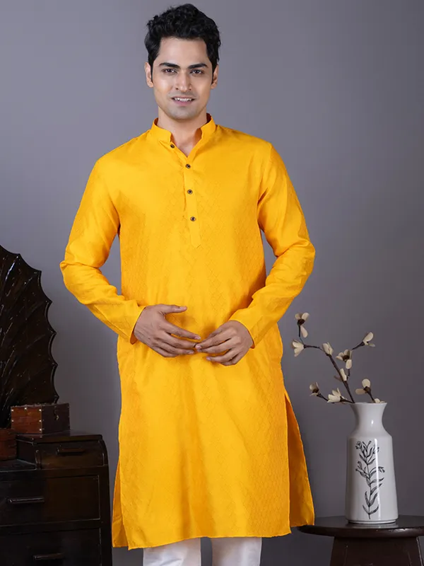 Men_Jacquard_Yellow_Kurta
