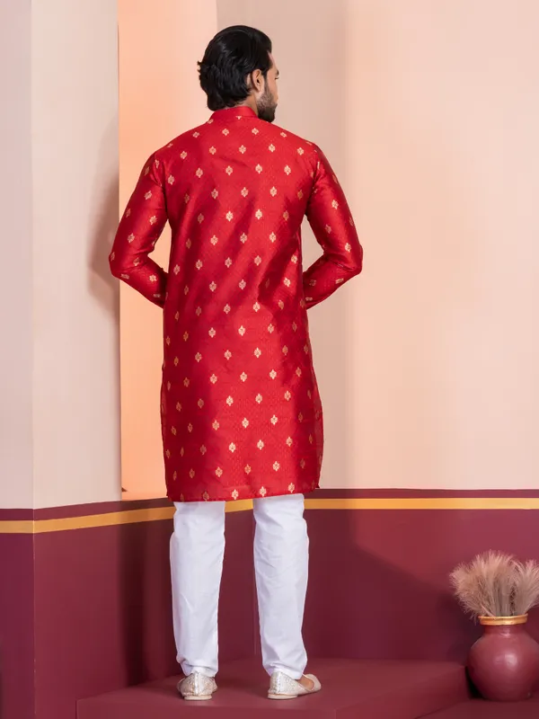 Men_Jacquard_Red_Kurta