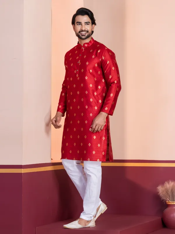 Men_Jacquard_Red_Kurta